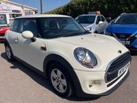 Used Mini ONE Hatch 102 HP (75 kW) 2017 White Hatchback
