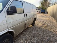 Used VW T4 88 HP (64 kW) 2002 White/grey Van