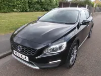 Used Volvo V60 CC 190 HP (139 kW) 2016 Black Estate