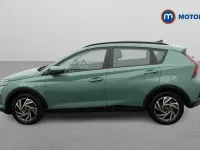Begagnad Hyundai Bayon Advanced 101 HK (74 kW) 2025 Grön SUV