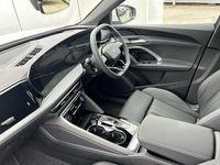 Used Audi Q5 S-Line 204 HP (150 kW) 2025 Glacier white SUV