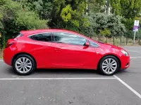 Used Vauxhall Astra GTC SRi 140 HP (102 kW) 2013 Red Hatchback