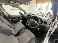 Used Citroën Berlingo 75 HP (55 kW) 2017 White MPV