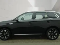 Używany Mitsubishi Outlander P-HEV 2016 Czarny Kombi