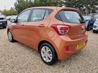 Used Hyundai i10 SE 87 HP (63 kW) 2014 Orange Hatchback