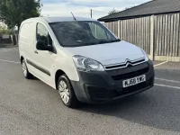 Begagnad Citroën Berlingo 100 HK (73 kW) 2018 Vit Minibuss