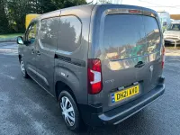 Gebraucht Vauxhall Combo 100 PS (73 kW) 2021 Grau Van