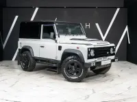 Used Land Rover Defender 122 HP (89 kW) 2015 White Hatchback