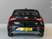 Used Hyundai i20 Advanced 100 HP (73 kW) 2025 Black Hatchback