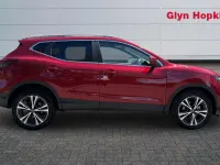 Used Nissan Qashqai N-Connecta 158 HP (116 kW) 2021 Red SUV