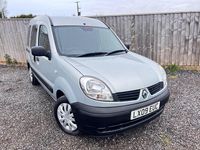 Usado Renault Kangoo Authentique 75 HP (55 kW) 2009 Cinzento Monovolume