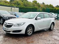 Second-hand Vauxhall Insignia Design Edition 2015 Argintiu Break