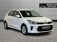 Used Kia Rio 83 HP (61 kW) 2018 White Hatchback