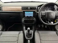 Used Citroën C3 PureTech 83 HP (61 kW) 2024 Red Hatchback