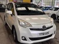 Usado Toyota Verso 2011 Branco Monovolume