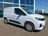 Used Vauxhall Combo 100 kW (136 HP) 2025 White MPV