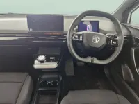 Begagnad MG MG4 EV SE 319 kW (435 HK) 2024 Vit Halvkombi