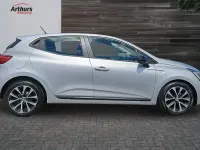 Used Renault Clio Evolution 90 HP (66 kW) 2022 Silver Hatchback