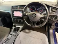 Used VW Golf VII SE 150 HP (110 kW) 2017 Blue Hatchback