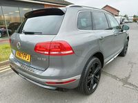 used VW Touareg g 3.0 TDI V6 R-Line Plus Tiptronic 4WD Euro 6 (s/s) 5dr Pan Roof-Electric Seats-360Cam SUV