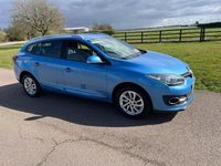 Used Renault Mégane GrandTour Dynamique 2015 Blue Estate
