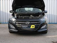 Used Hyundai i30 89 HP (65 kW) 2015 Black Estate