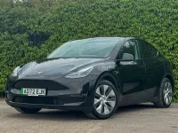 Begagnad Tesla Model Y Long Range AWD 286 kW (389 HK) 2025 SUV