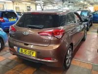 Used Hyundai i20 Premium 100 HP (73 kW) 2015 Brown Hatchback