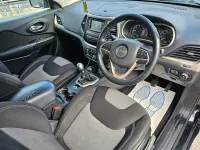 Used Jeep Cherokee Longitude 140 HP (102 kW) 2015 Black SUV