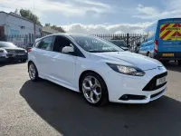 Used Ford Focus ST 250 HP (183 kW) 2014 White Hatchback