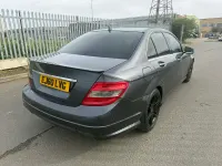 Käytetty Mercedes C180 156 HP (114 kW) 2010 Harmaa Sedan