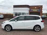 Used Vauxhall Zafira SRi 140 HP (102 kW) 2016 White MPV