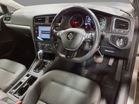 Begagnad VW Golf VII Match 2019 Silver Halvkombi