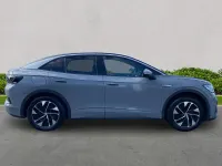 Usado VW ID.5 Pro 127 kW (174 HP) 2022 Cinzento SUV
