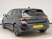 Używany Vauxhall Astra 130 KM (95 kW) 2023 Czarny Hatchback