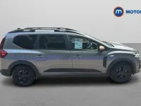 Used Dacia Jogger Extreme 141 HP (103 kW) 2025 MPV
