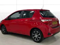 Used Toyota Yaris 111 HP (81 kW) 2019 Red Hatchback