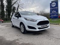 Used Ford Fiesta 75 HP (55 kW) 2016 White Van