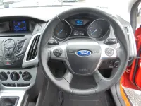 Used Ford Focus Zetec 115 HP (84 kW) 2013 Red Estate