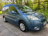 Used Peugeot Partner Tepee S 92 HP (67 kW) 2015 Blue MPV