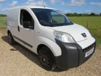 Gebraucht Peugeot Bipper S 2011 Weiß Van / Kleinbus