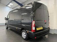 Usado Renault Master Business 2023 Negro Monovolumen