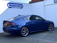 Usado Jaguar XE R-Dynamic 250 HP (183 kW) 2021 Azul Sedan