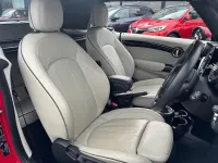 Used Mini Cooper Cabriolet Exclusive 135 HP (99 kW) 2019 Red Cabriolet