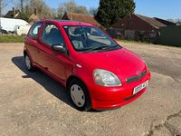 Used Toyota Yaris 86 HP (63 kW) 2000 Red Hatchback
