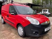 Second-hand Vauxhall Combo 105 CP (77 kW) 2018 Roșu Monovolum