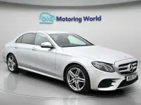 Usado Mercedes E200 AMG line 184 CV (135 kW) 2019 Plateado Berlina