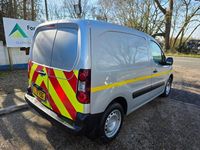 Used Peugeot Partner 98 HP (72 kW) 2019 Silver MPV