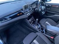 Usado BMW 216 Sport Line 116 CV (85 kW) 2017 Gris Utilitario