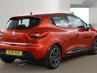 Used Renault Clio IV Dynamique 75 HP (55 kW) 2016 Red Hatchback